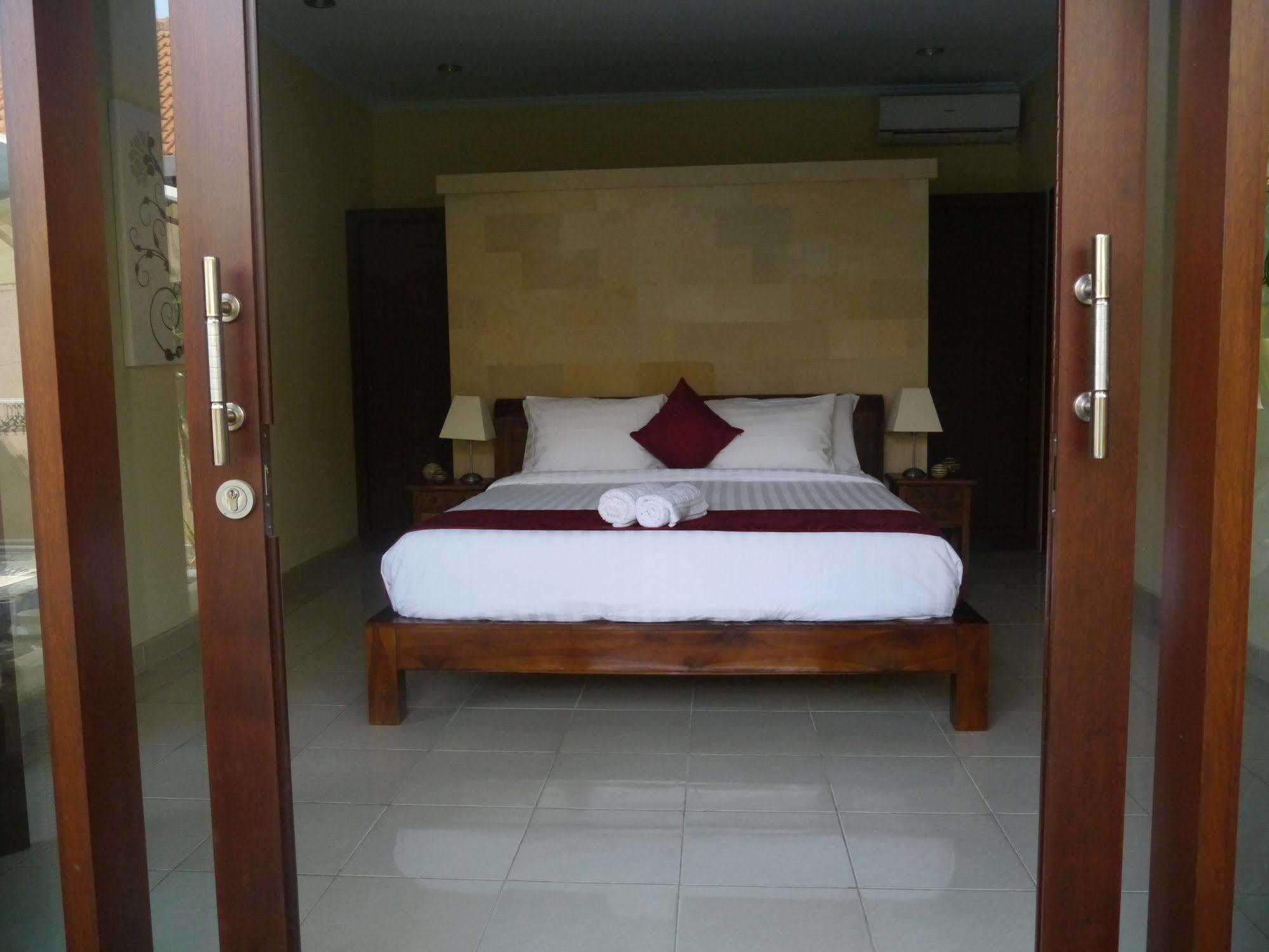 Exquisito Villa Denpasar Eksteriør billede