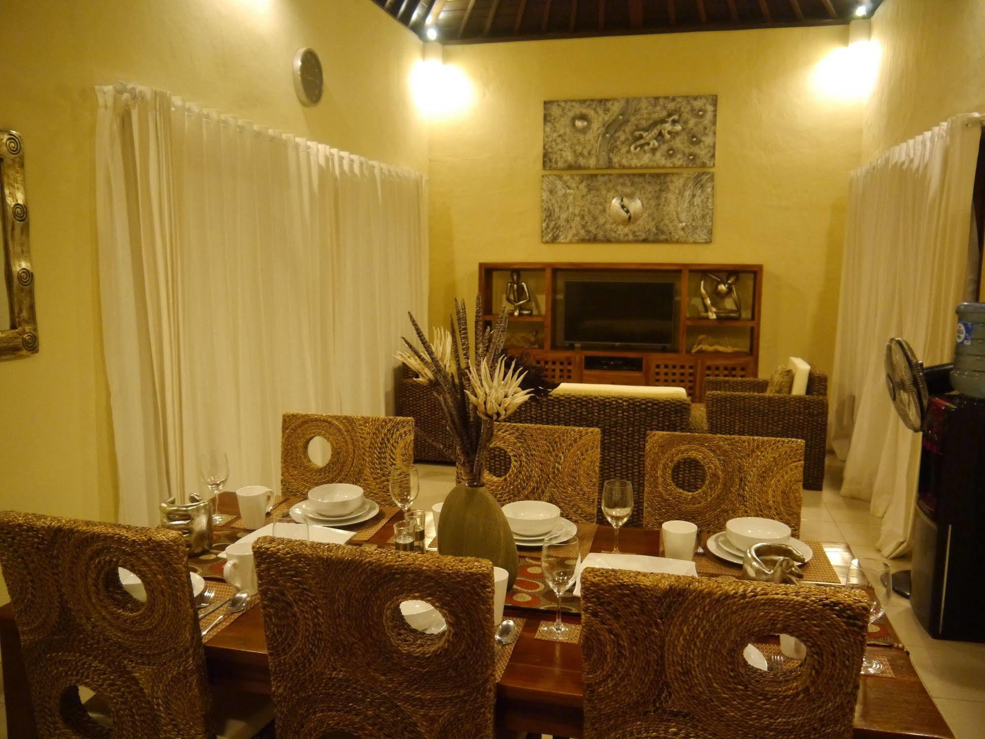 Exquisito Villa Denpasar Eksteriør billede
